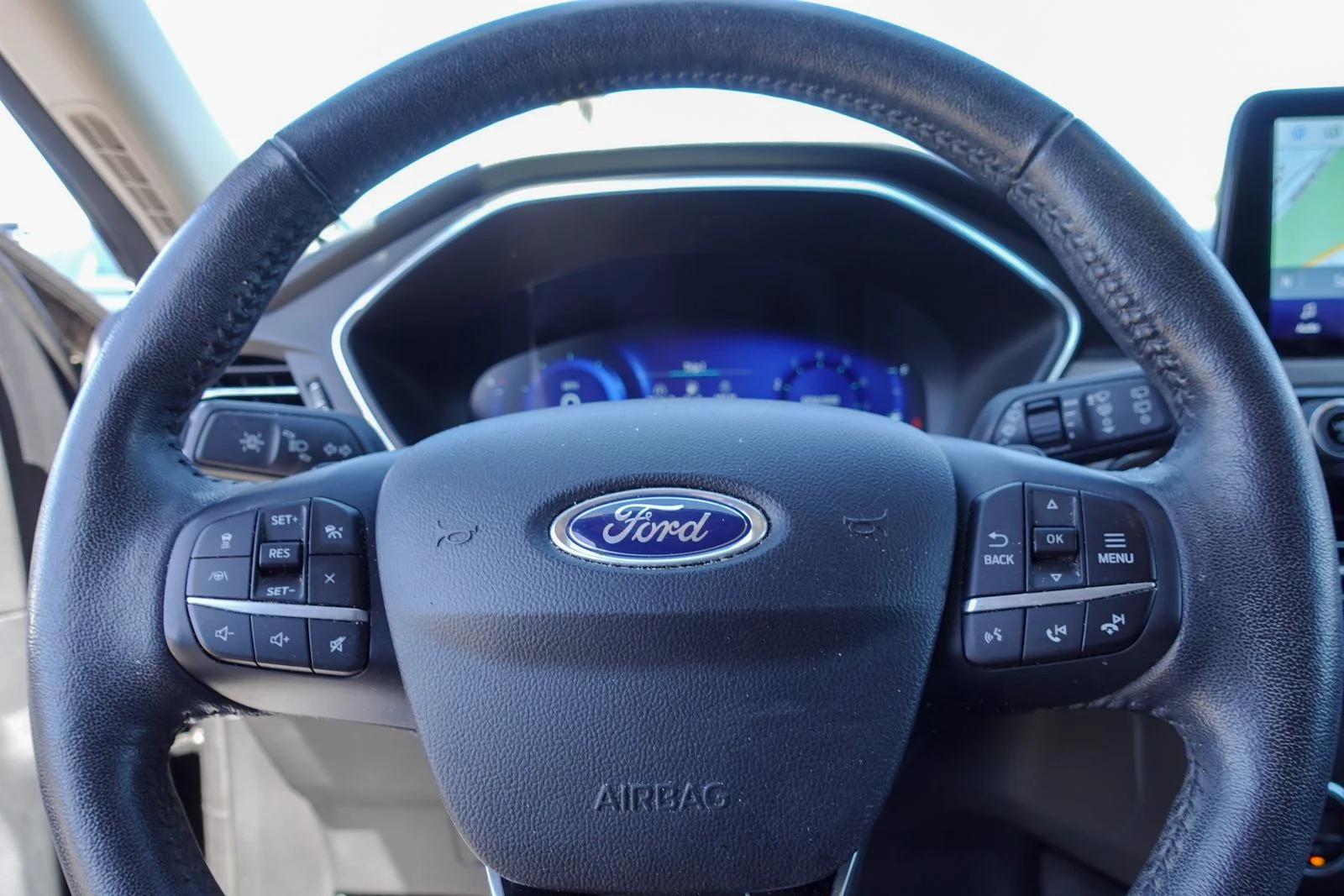 Used 2020 Black Metallic Ford Titanium image 17