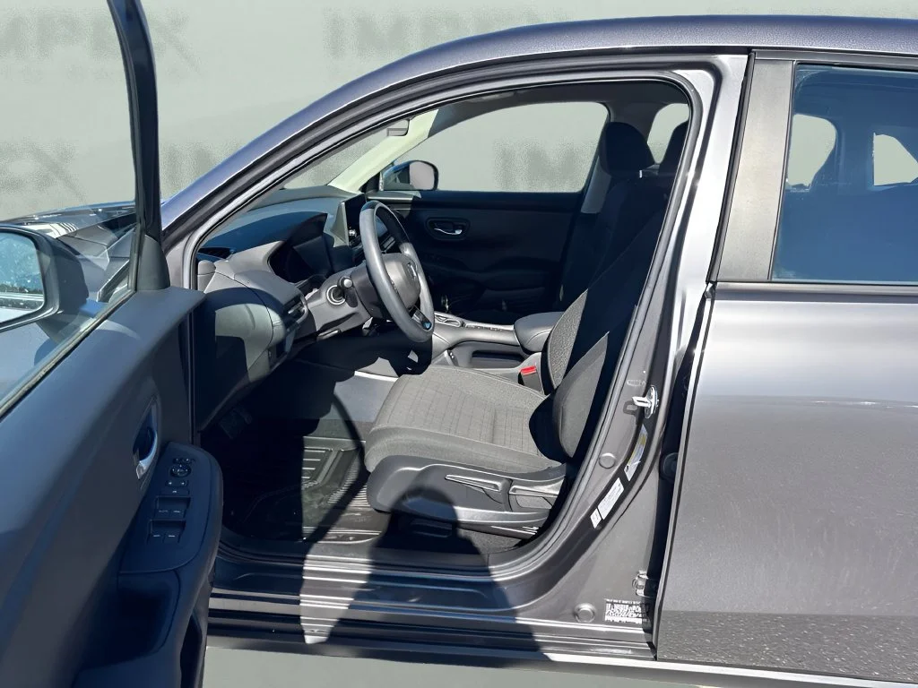 Used 2025  Honda LX image 9