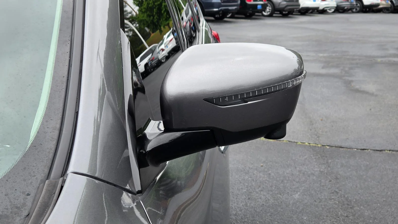 Used 2018 Gun Metallic Nissan Platinum image 13