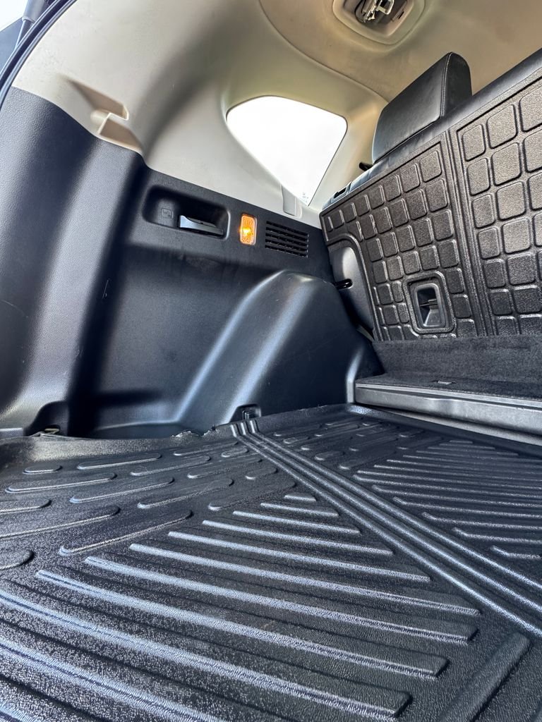 Used 2017 Dark Olive Metallic Honda Touring image 11