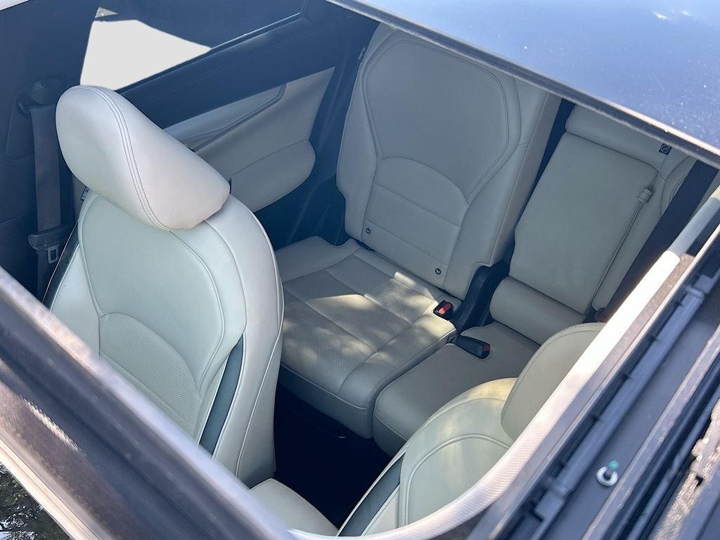 Used 2021 Lunar White INFINITI ESSENTIAL image 23