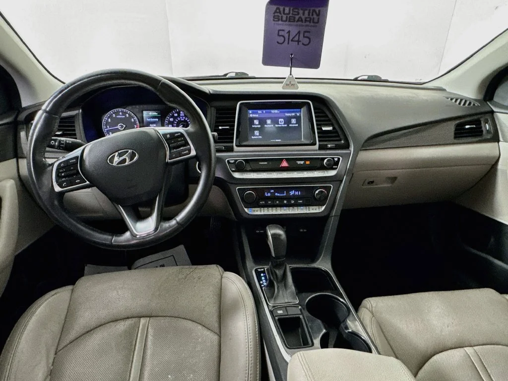Used 2018 White Hyundai Limited image 27