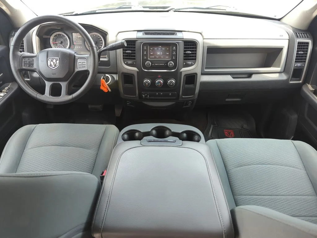 Used 2016 Gray Ram Tradesman image 15