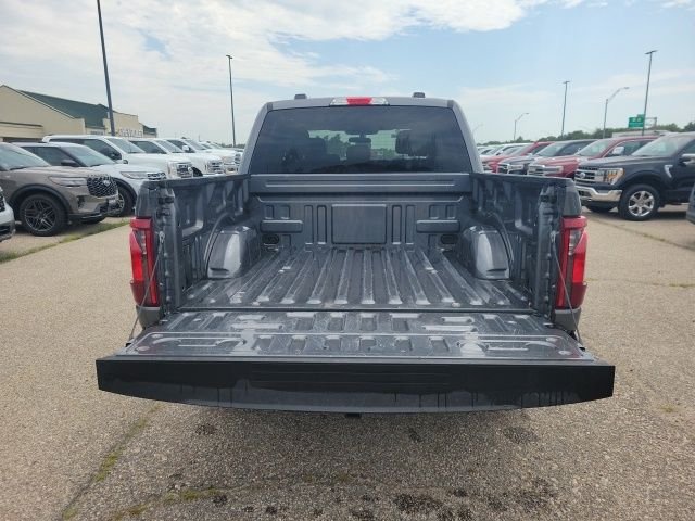 Used 2025 Gray Metallic Ford XLT image 28