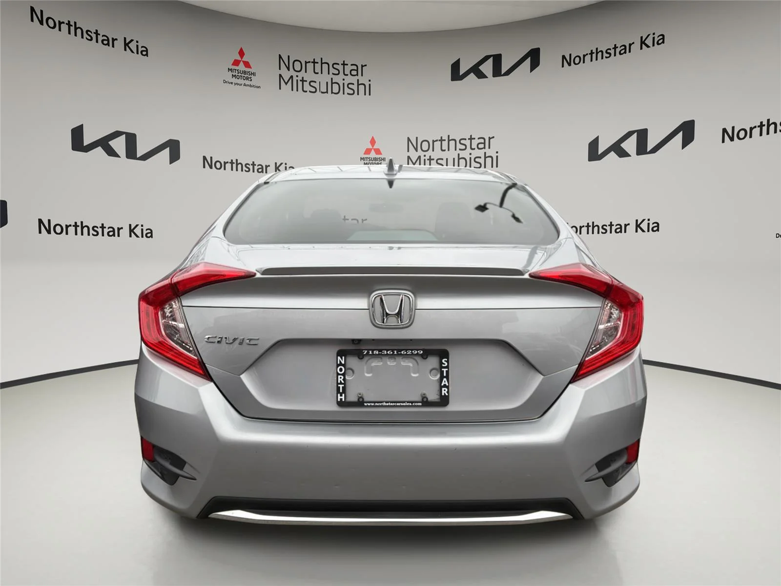Used 2019 Lunar Silver Metallic Honda EX-L image 3