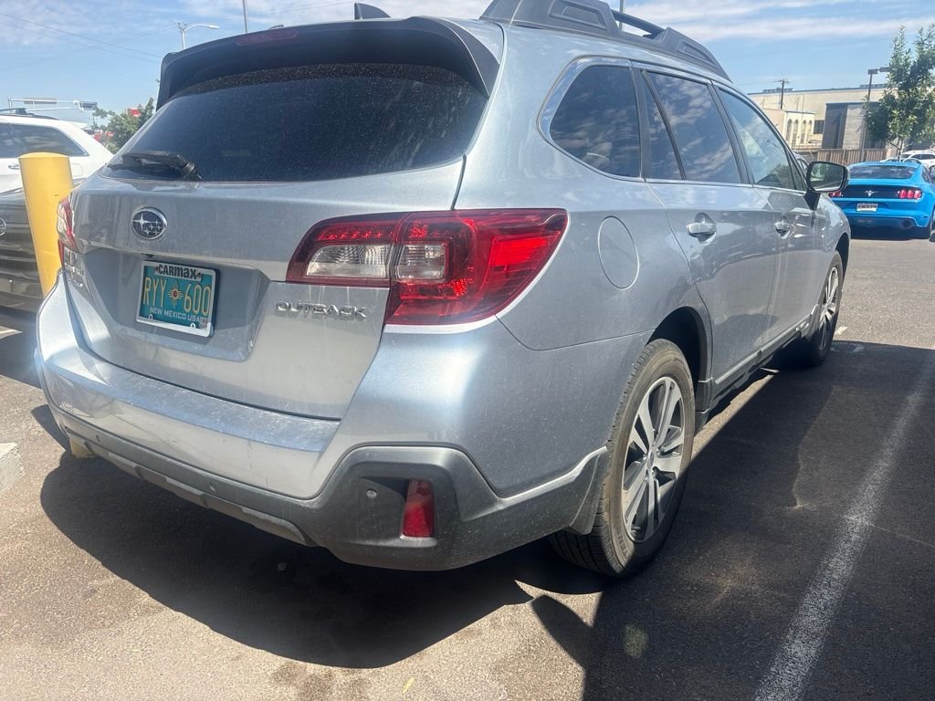 Used 2018 Silver Subaru 2.5i image 8