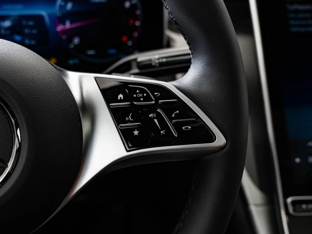 New 2026 Cirrus Silver Metallic Mercedes-Benz GLC 300 image 29
