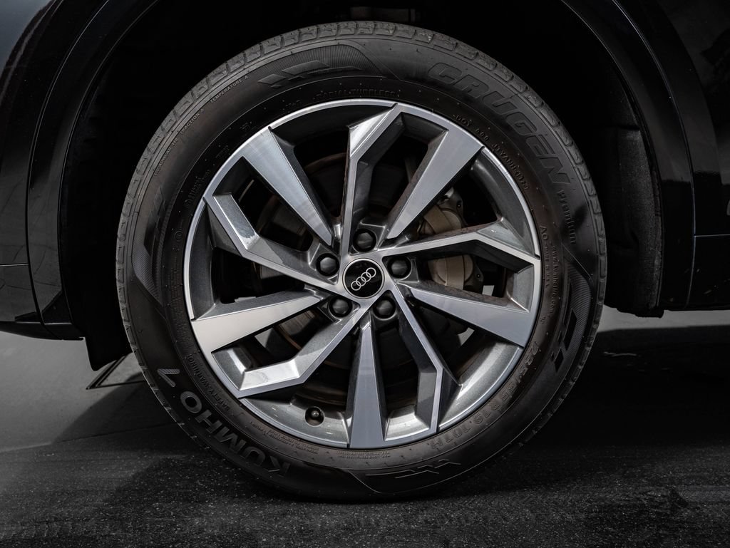 Used 2023 Mythos Black Metallic Audi 45 S line Premium image 13