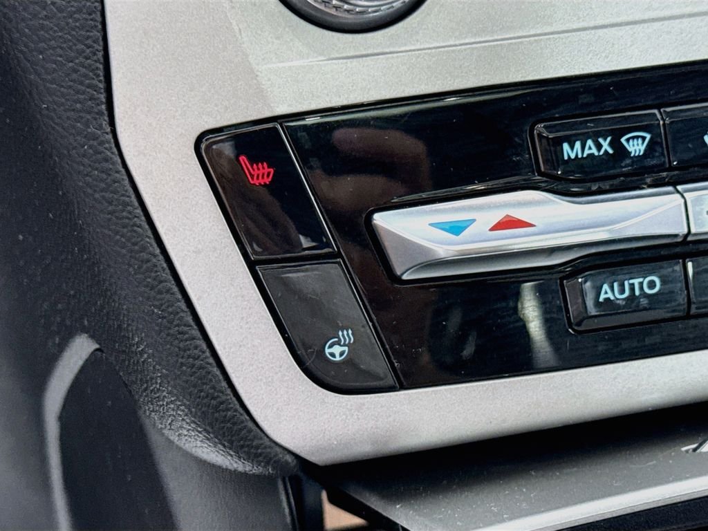Used 2023 Agate Black Metallic Ford XLT image 19