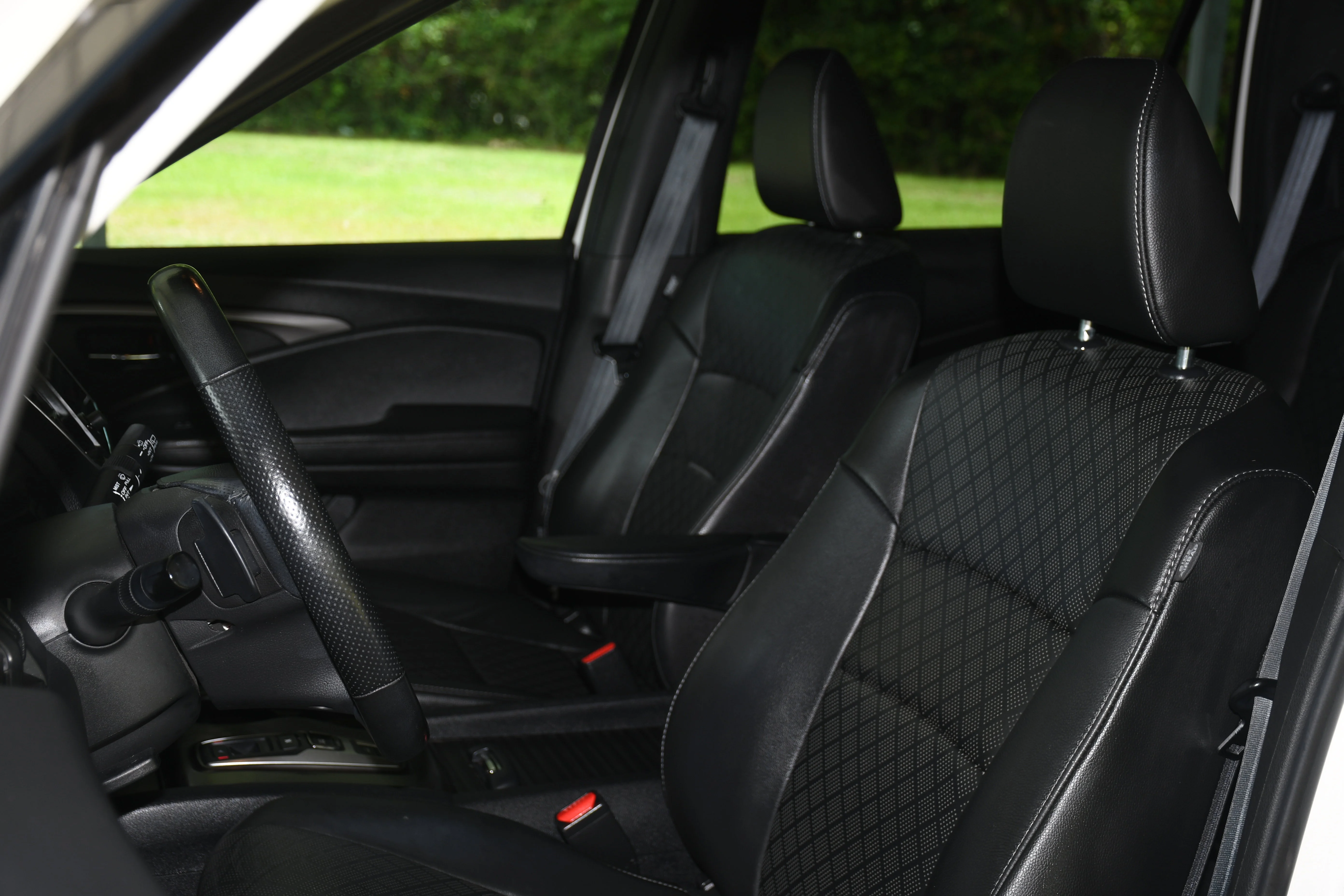 Used 2019  Honda EX-L image 13