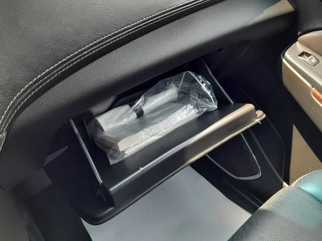 Used 2018 White GMC SLT image 33