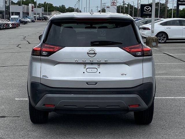 Used 2021 Silver Nissan SV image 7