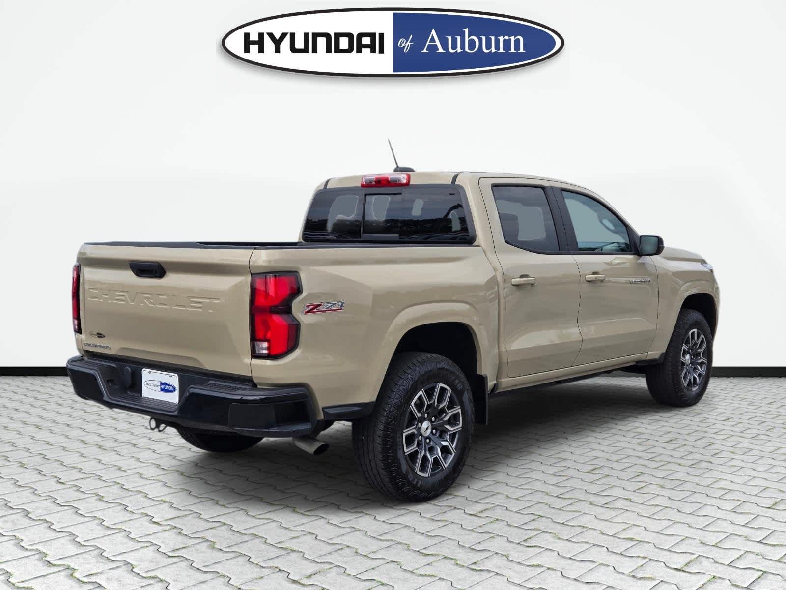 2023 Chevrolet Colorado Z71 - Photo 7