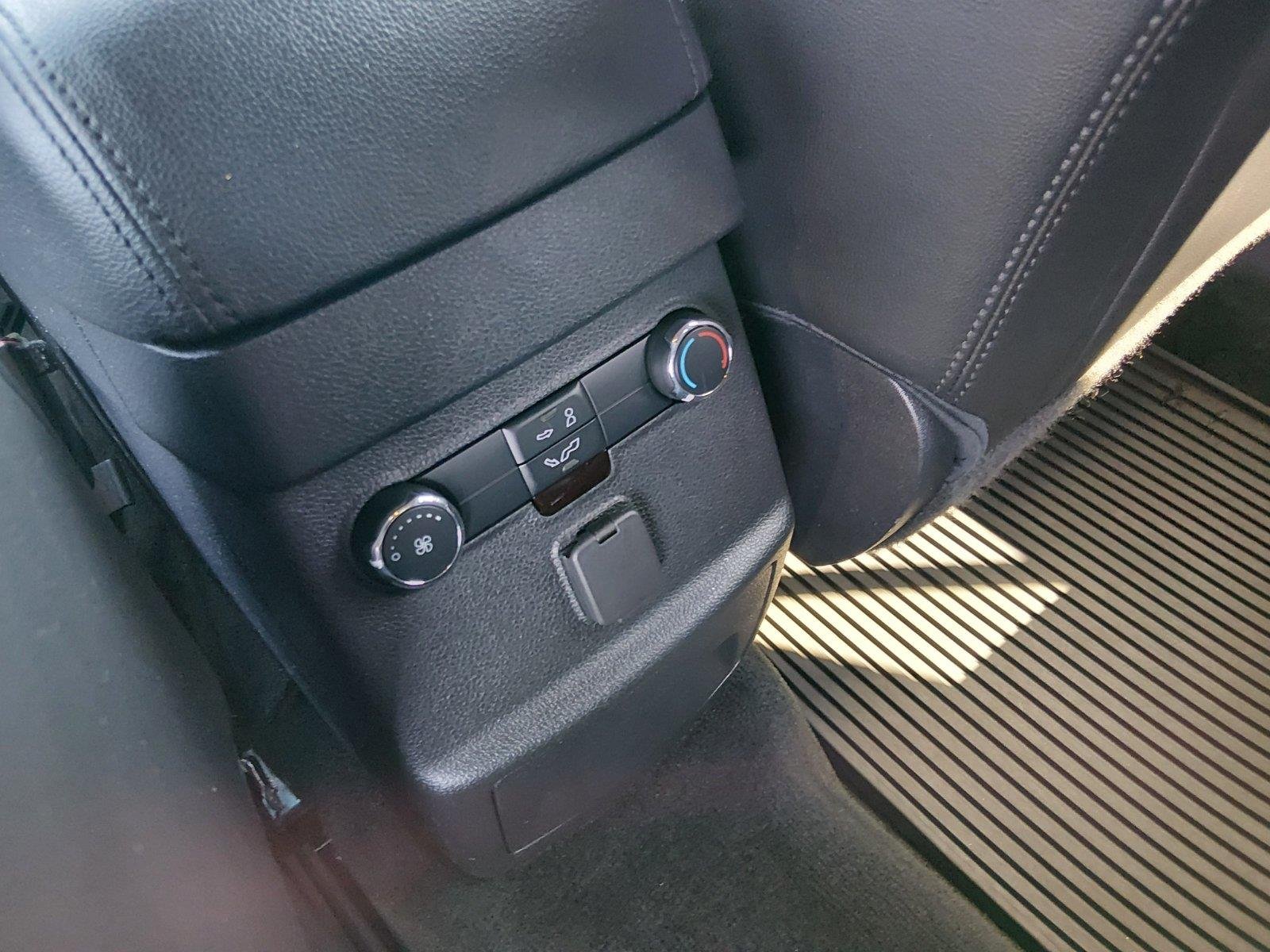 Used 2016 Blue Jeans Ford XLT image 18