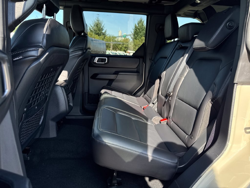 Used 2025 Desert Sand Ford Badlands image 31