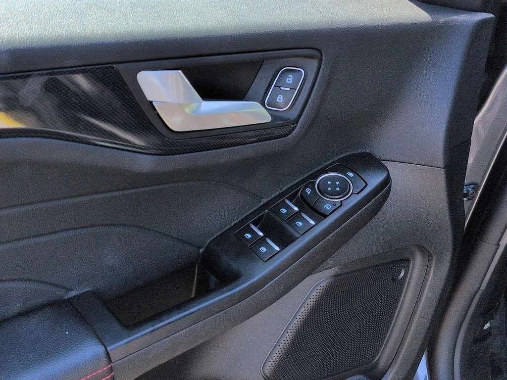Certified Used 2025 Carbonized Gray Metallic Ford ST-Line image 9