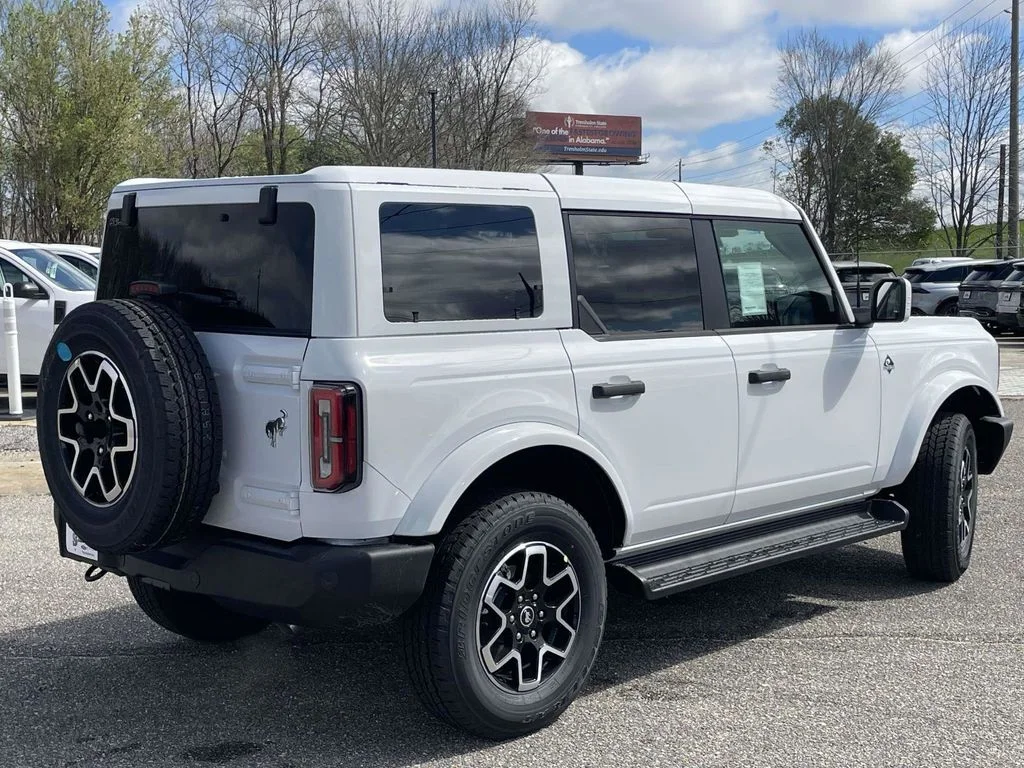 New 2026 White Ford Outer Banks image 3