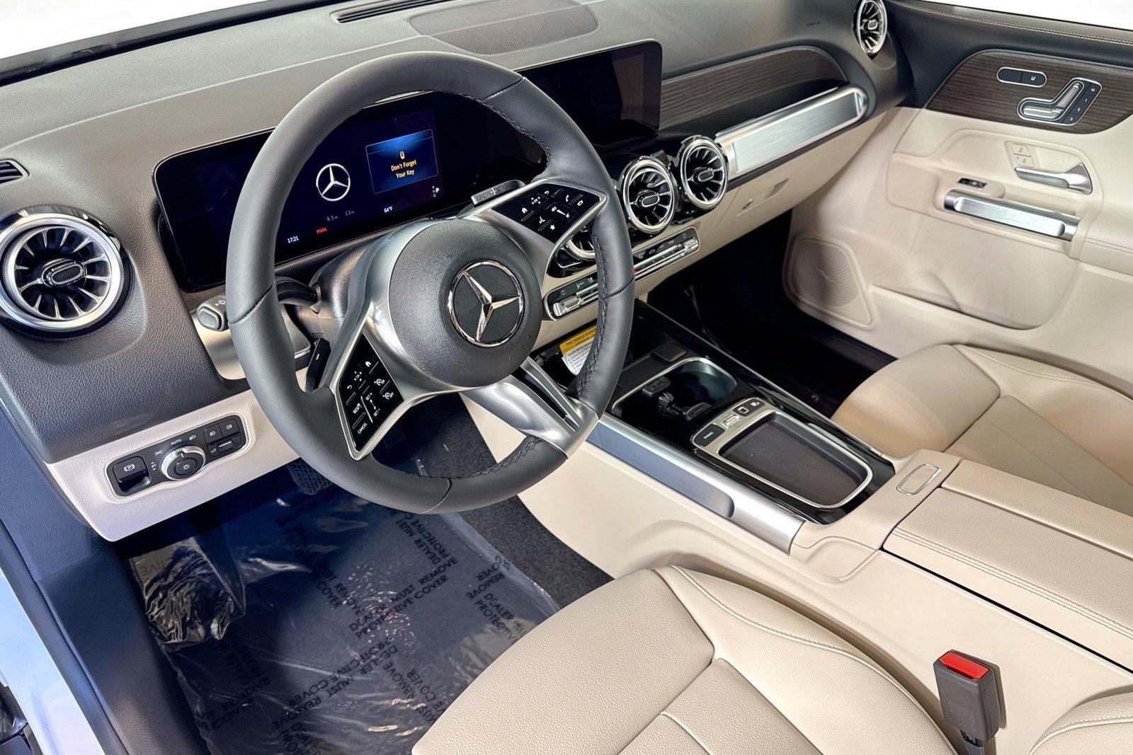 New 2026 Night Black Mercedes-Benz GLB 250 image 9