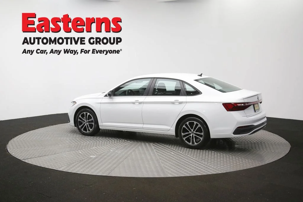Used 2025 White Volkswagen 1.5T Sport image 60