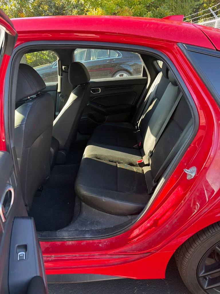 2024 Honda Civic SPORT Hatchback Slide 10
