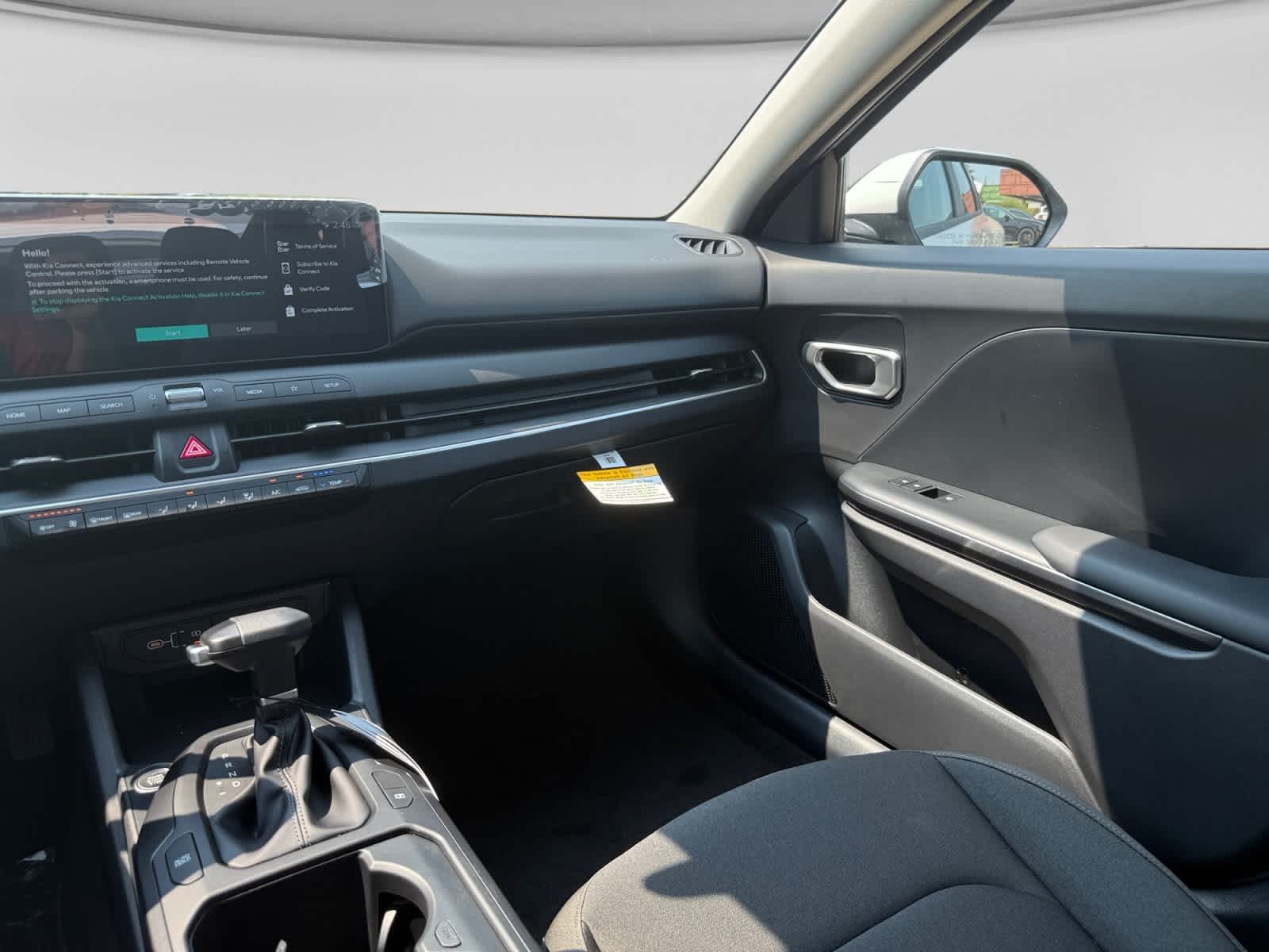 New 2026 SNOW WHITE PEARL Kia LX image 19
