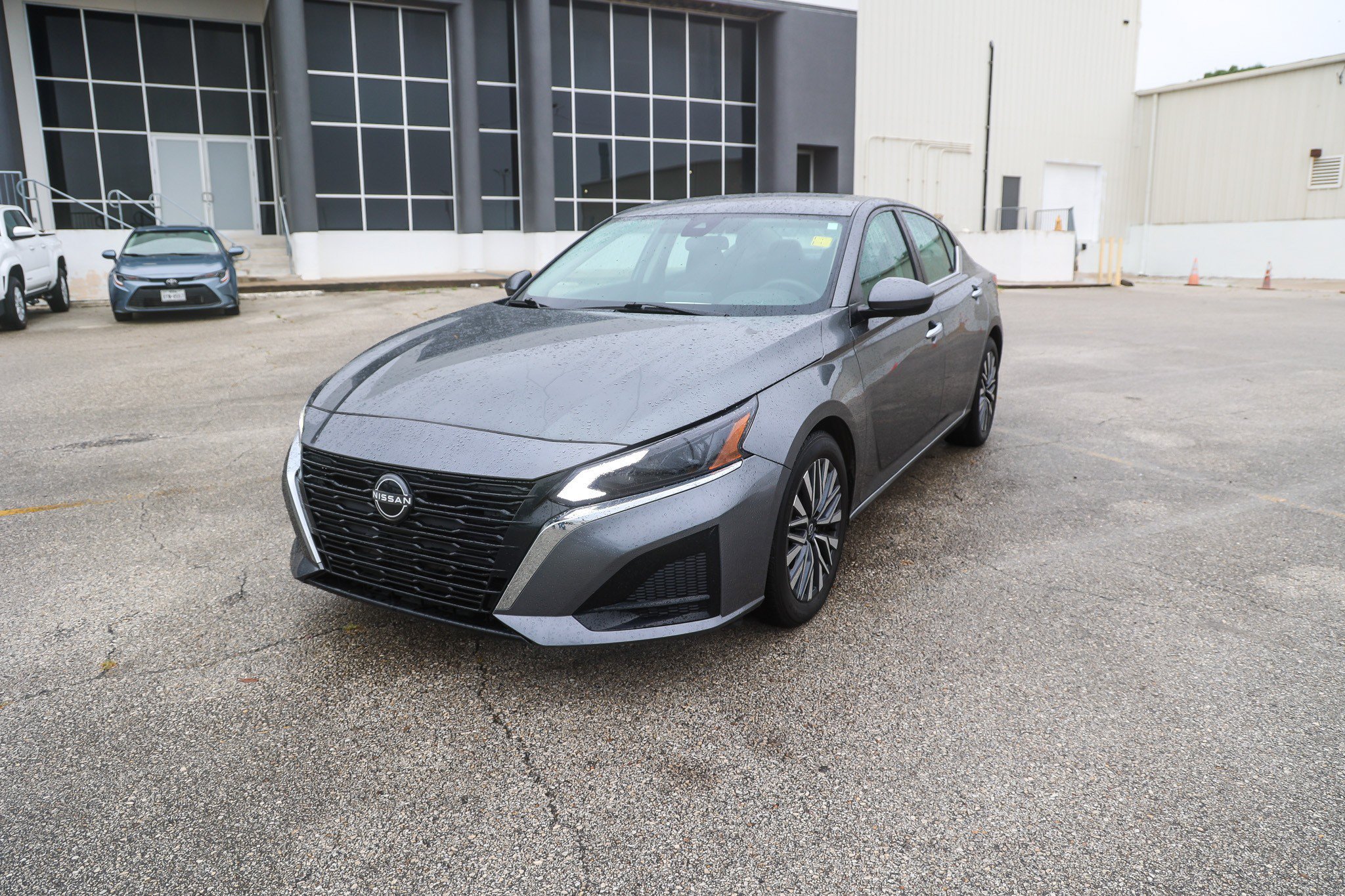 Used 2023 Gun Metallic Nissan 2.5 SV image 1