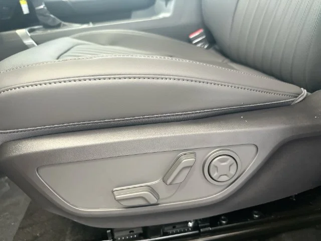 New 2027 Terrain Brown / Black Roof Kia X-Line S image 23
