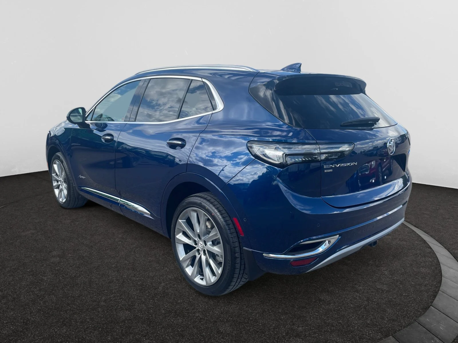 Used 2023 Blue Buick Avenir AWD image 3