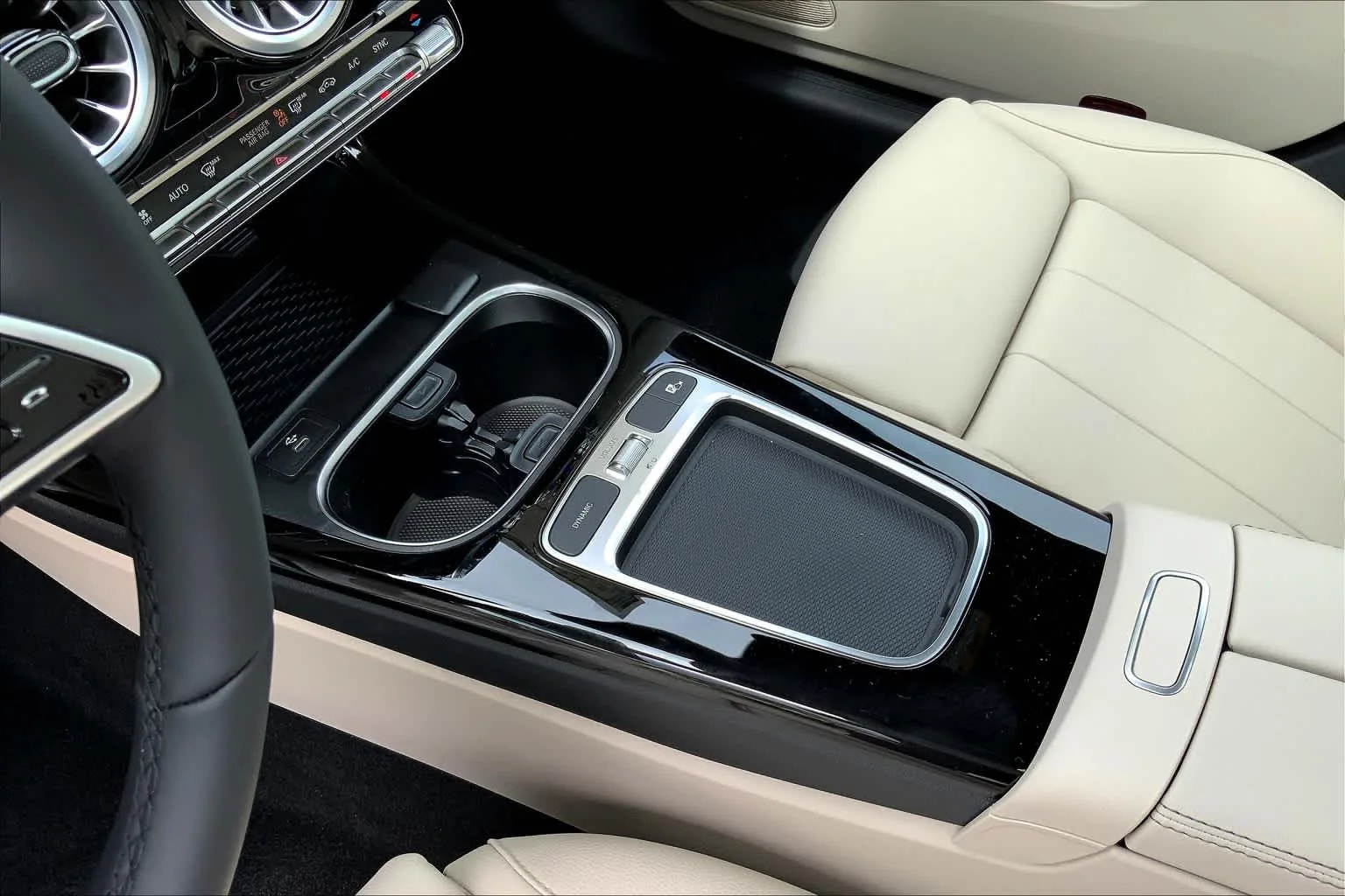 Certified Used 2025 Polar White Mercedes-Benz CLA 250 image 7