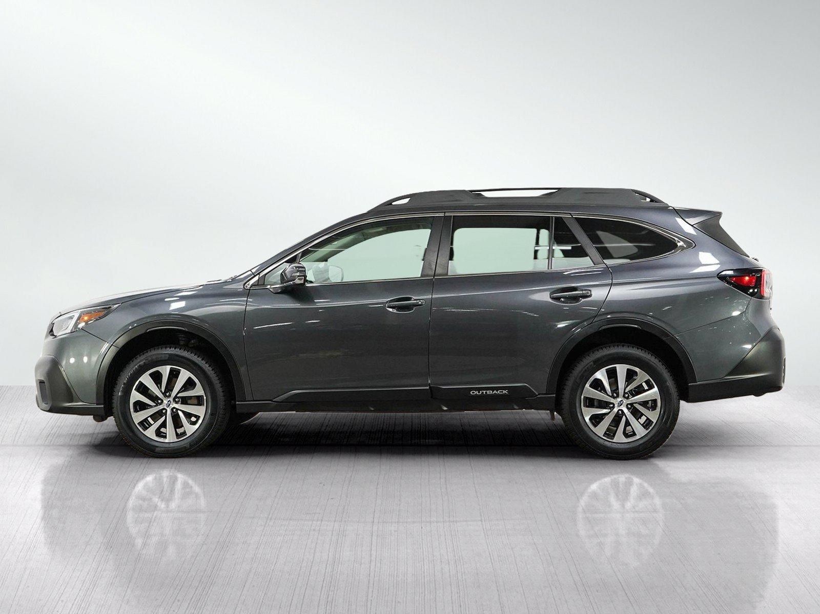 Used 2020 Subaru Outback Premium with VIN 4S4BTACC0L3189114 for sale in South Saint Paul, Minnesota