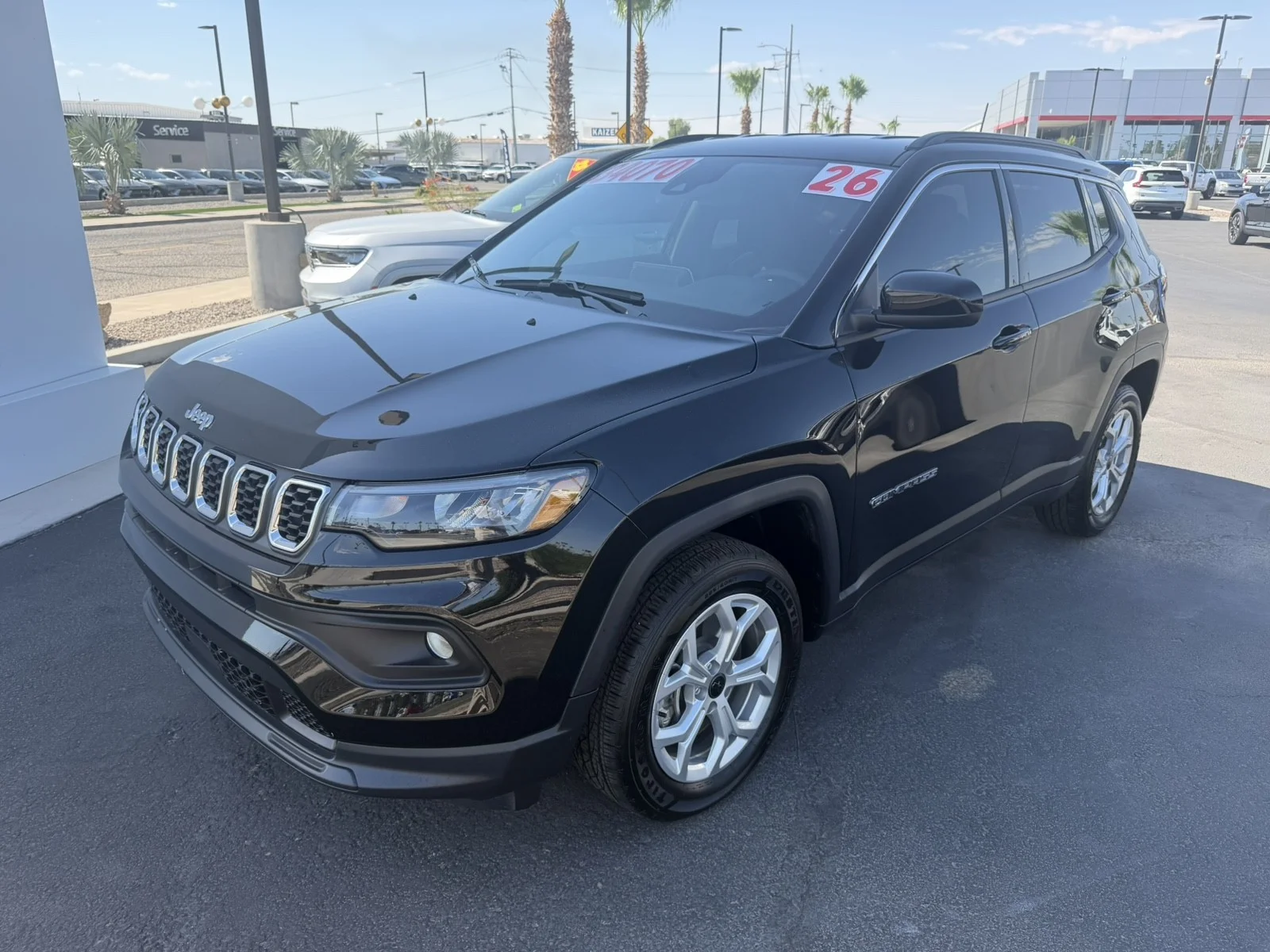 Used 2026 Diamond Black Crystal Pearlcoat Jeep Latitude image 1