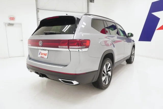 New 2026 Silver Mist Metallic Volkswagen 2.0T SE w/Technology image 5
