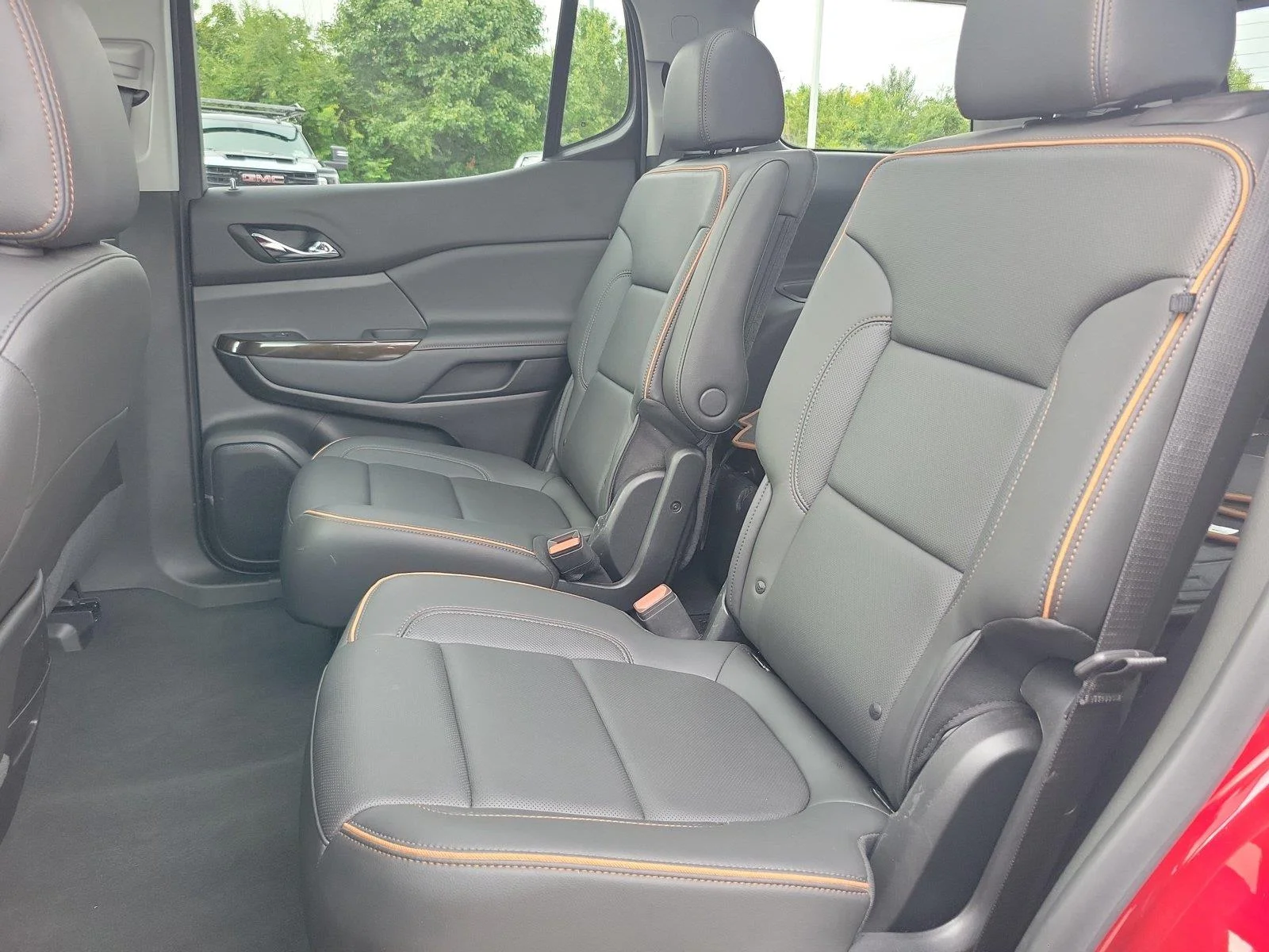 Used 2023 VOLCANIC RED TINTCOAT GMC AT4 image 17
