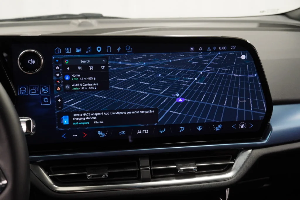 2024 Chevrolet Equinox EV LT - Photo 18