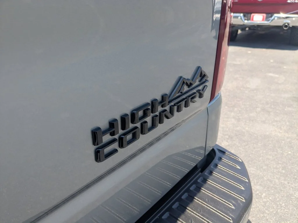 Used 2024 Sterling Gray Metallic Chevrolet High Country image 27