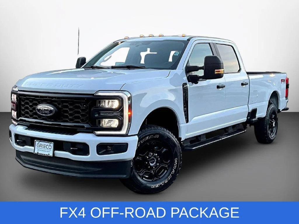 Used 2024 Oxford White Ford XL image 3