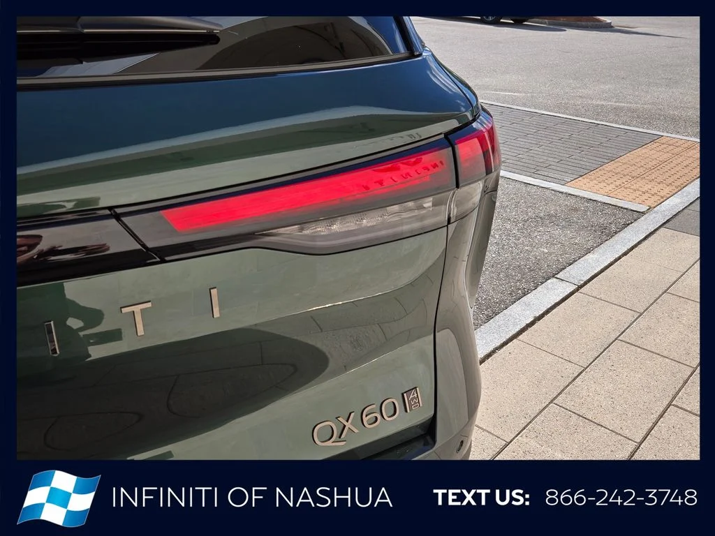 New 2027 2T DEEP EMRLD INFINITI Autograph AWD image 12