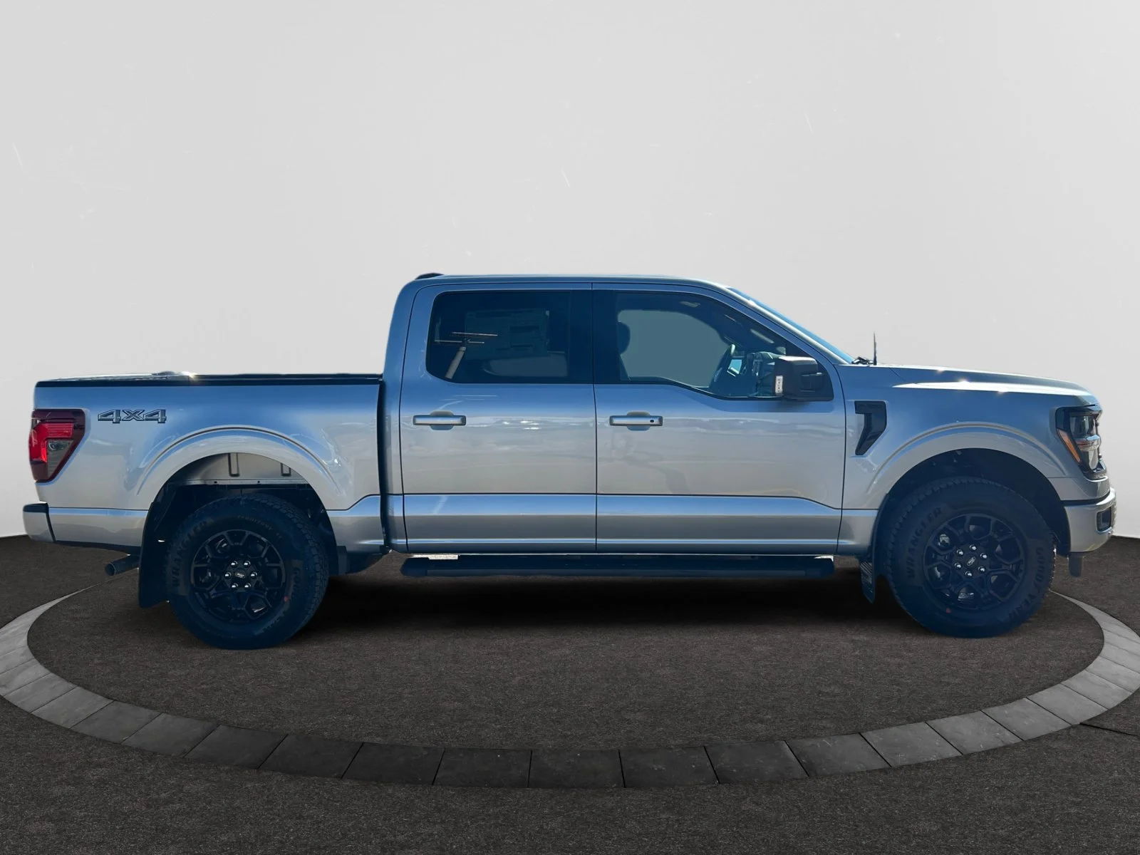 New 2026 Iconic Silver Metallic Ford XLT image 6