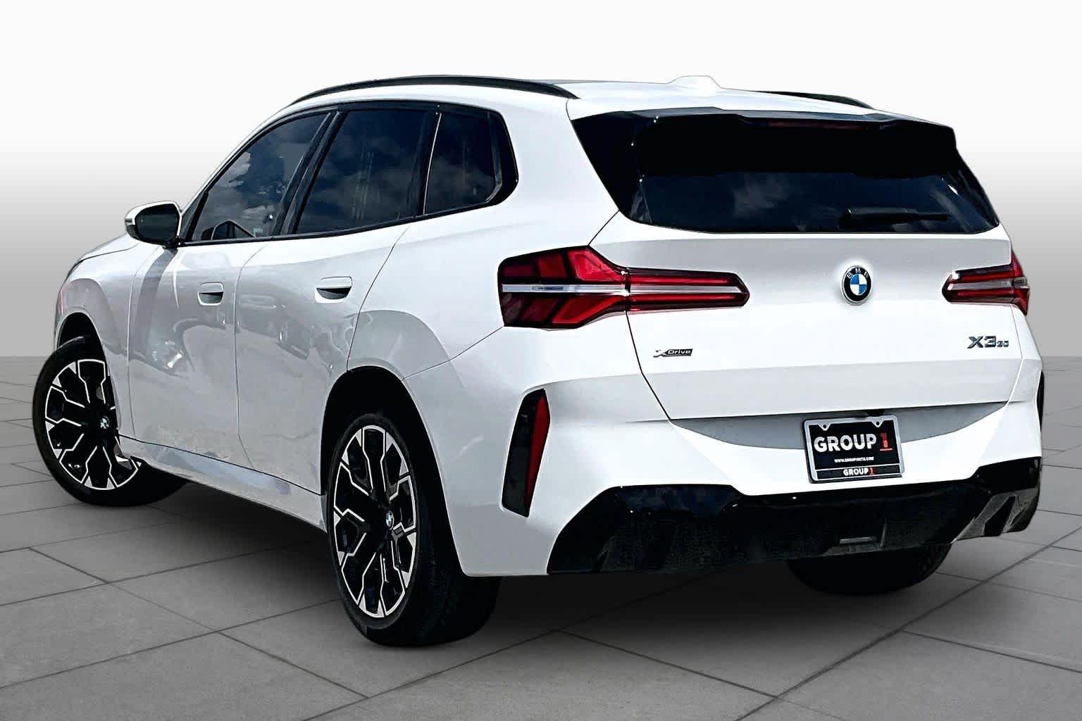 Used 2026 Alpine White BMW 30 xDrive image 11