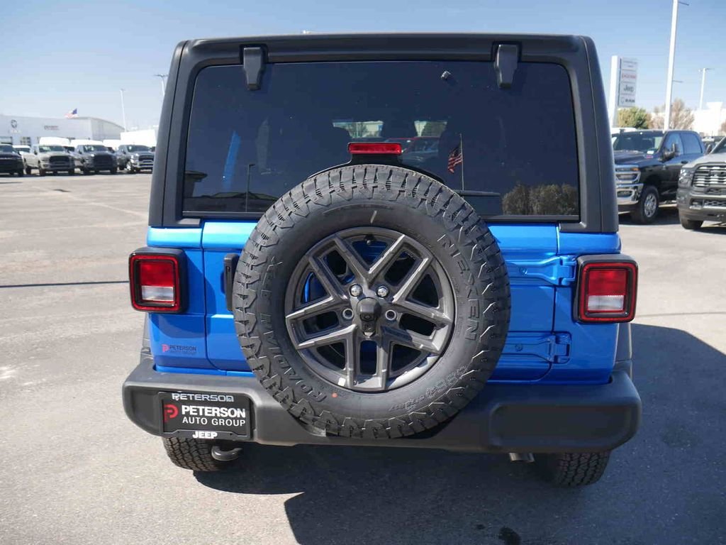 New 2026 Hydro Blue Pearlcoat Jeep Sport S image 20