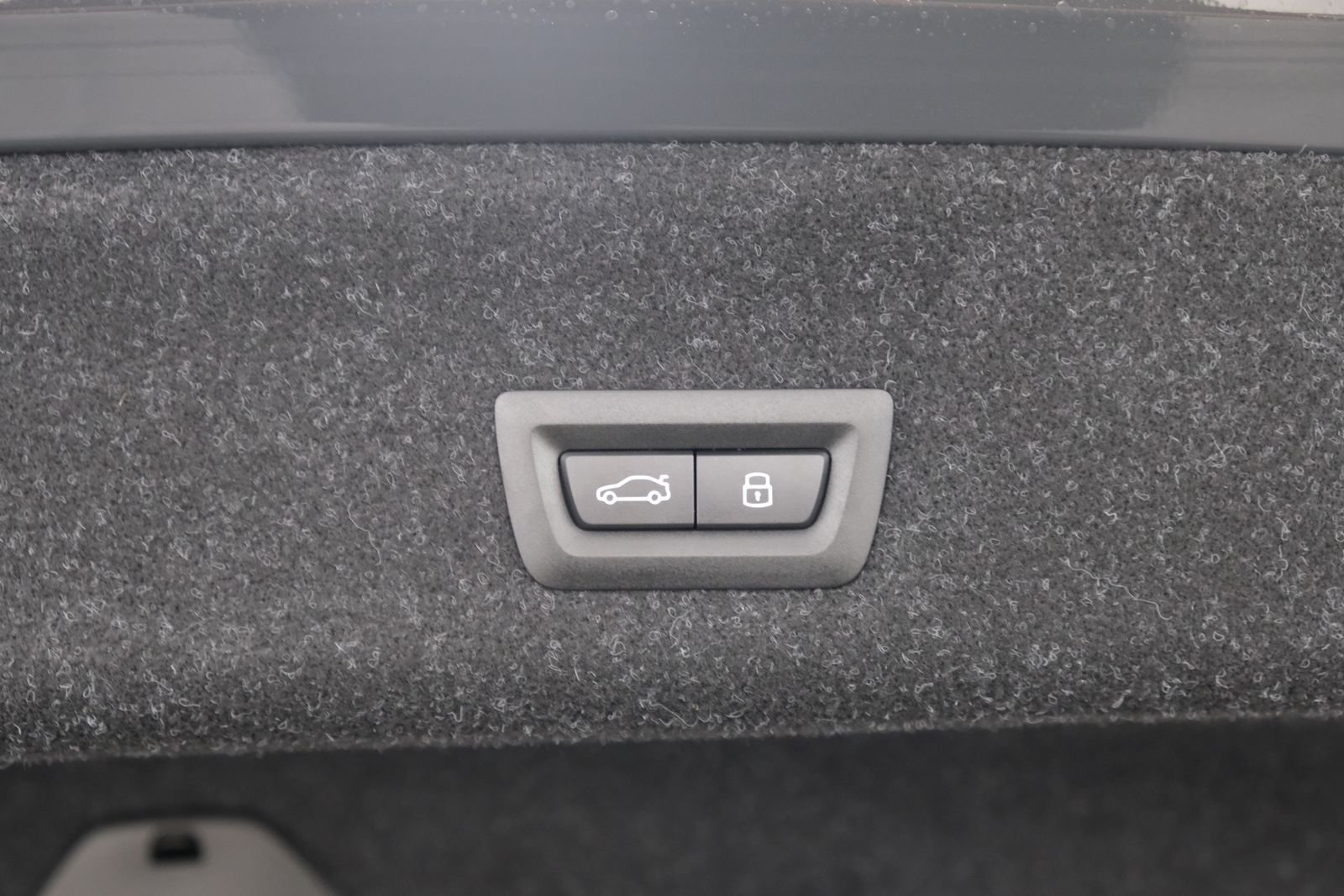 New 2026 Dravit Grey Metallic BMW 330i xDrive image 59