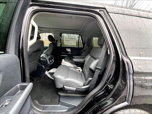 2026 Ford Expedition — photo 25
