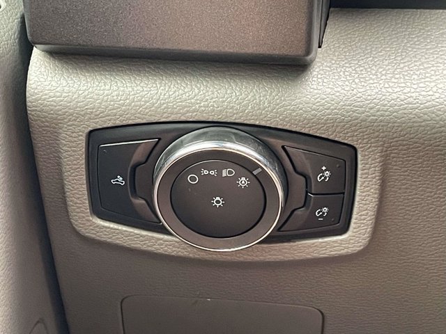 Used 2022 Oxford White Ford XL image 50