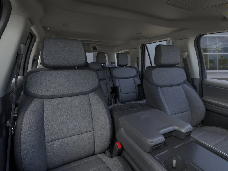 New 2026 Oxford White Ford Active image 10