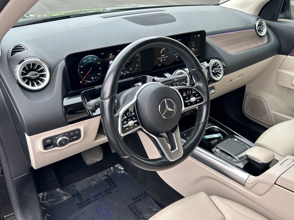 Used 2023 Black Mercedes-Benz GLA 250 image 16