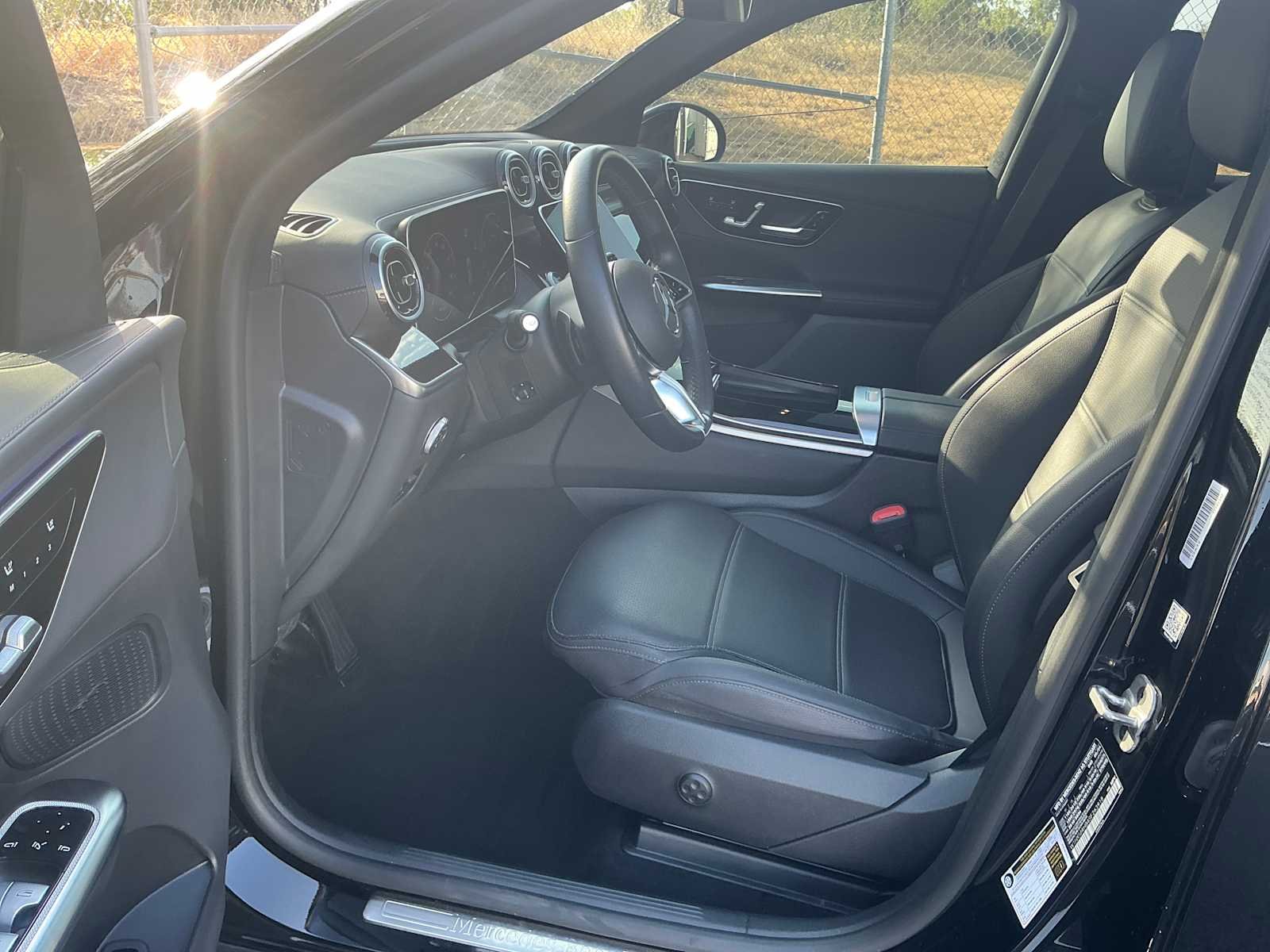 Certified Used 2025 Black Mercedes-Benz GLC 300 image 10