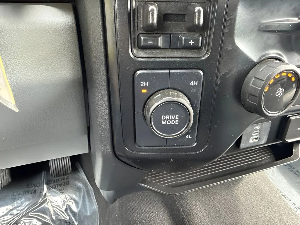 Used 2025 White Ford XLT image 20