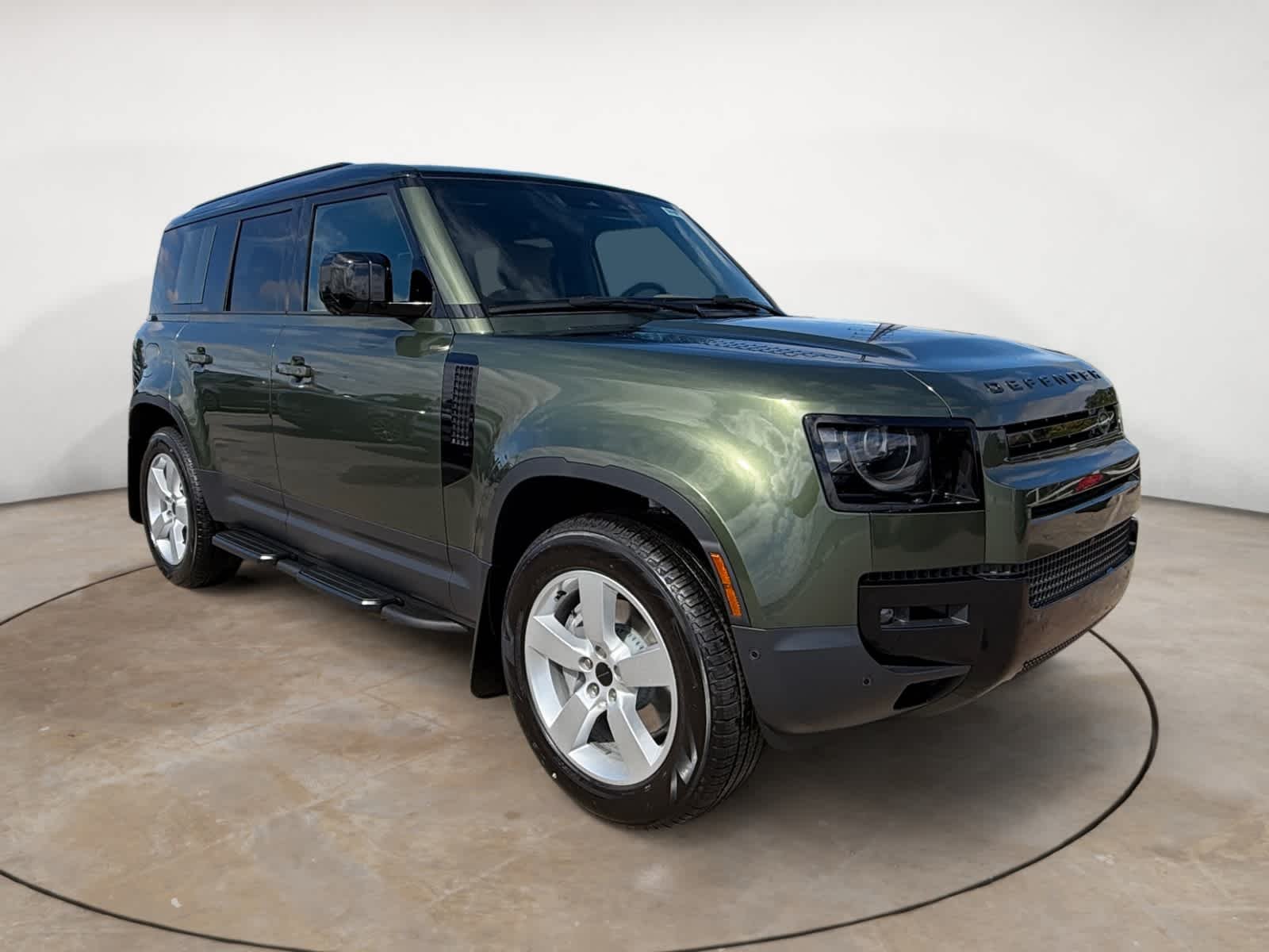 New 2026 GREEN Land Rover S image 7