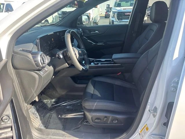 Used 2026 Summit White Chevrolet LT image 11
