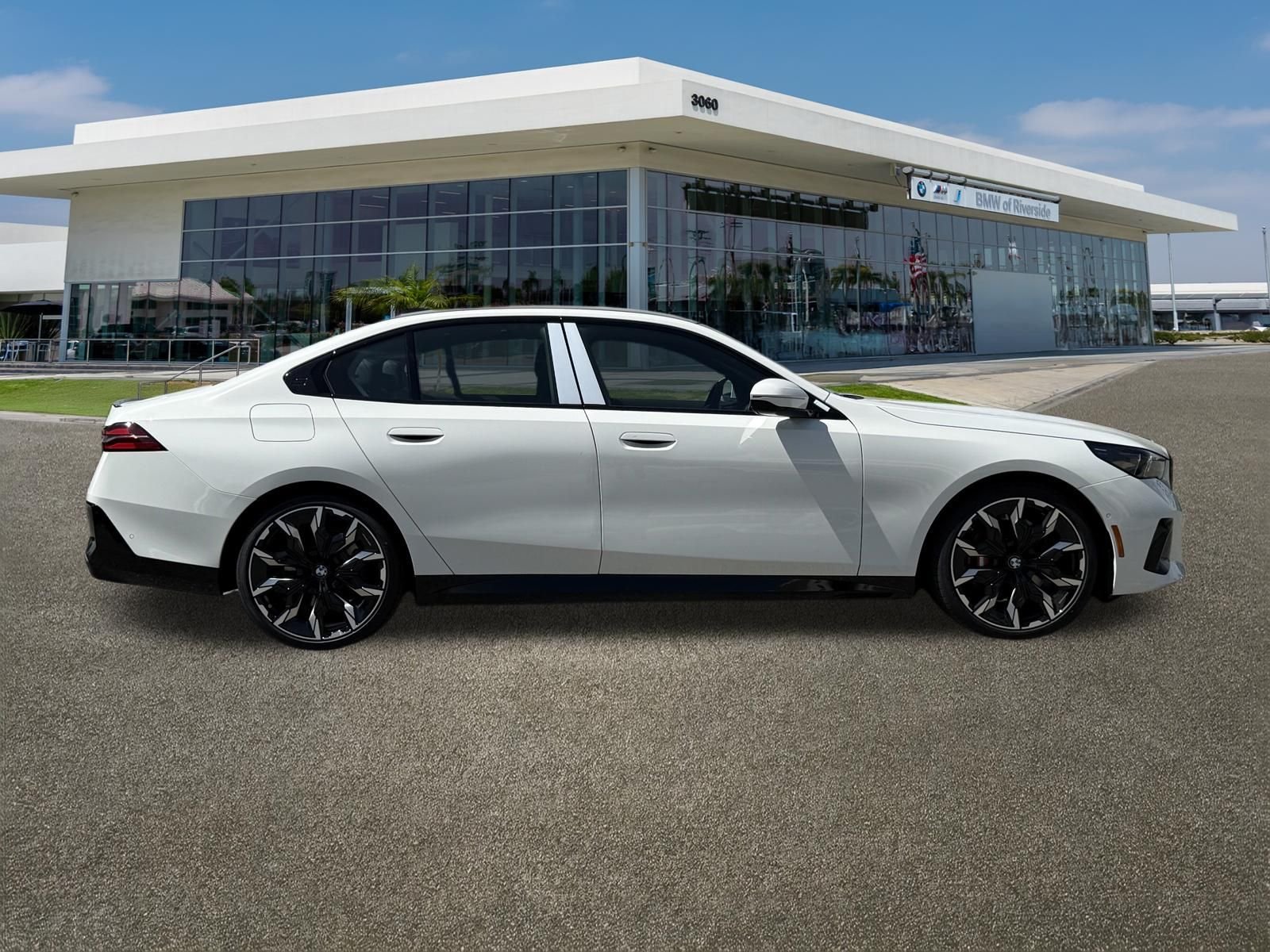 New 2027 Alpine White BMW 530i image 12